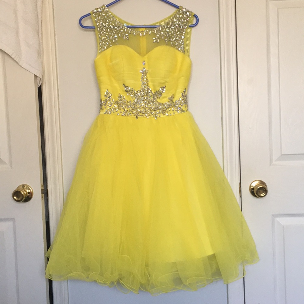 Yellow Short Prom Dress